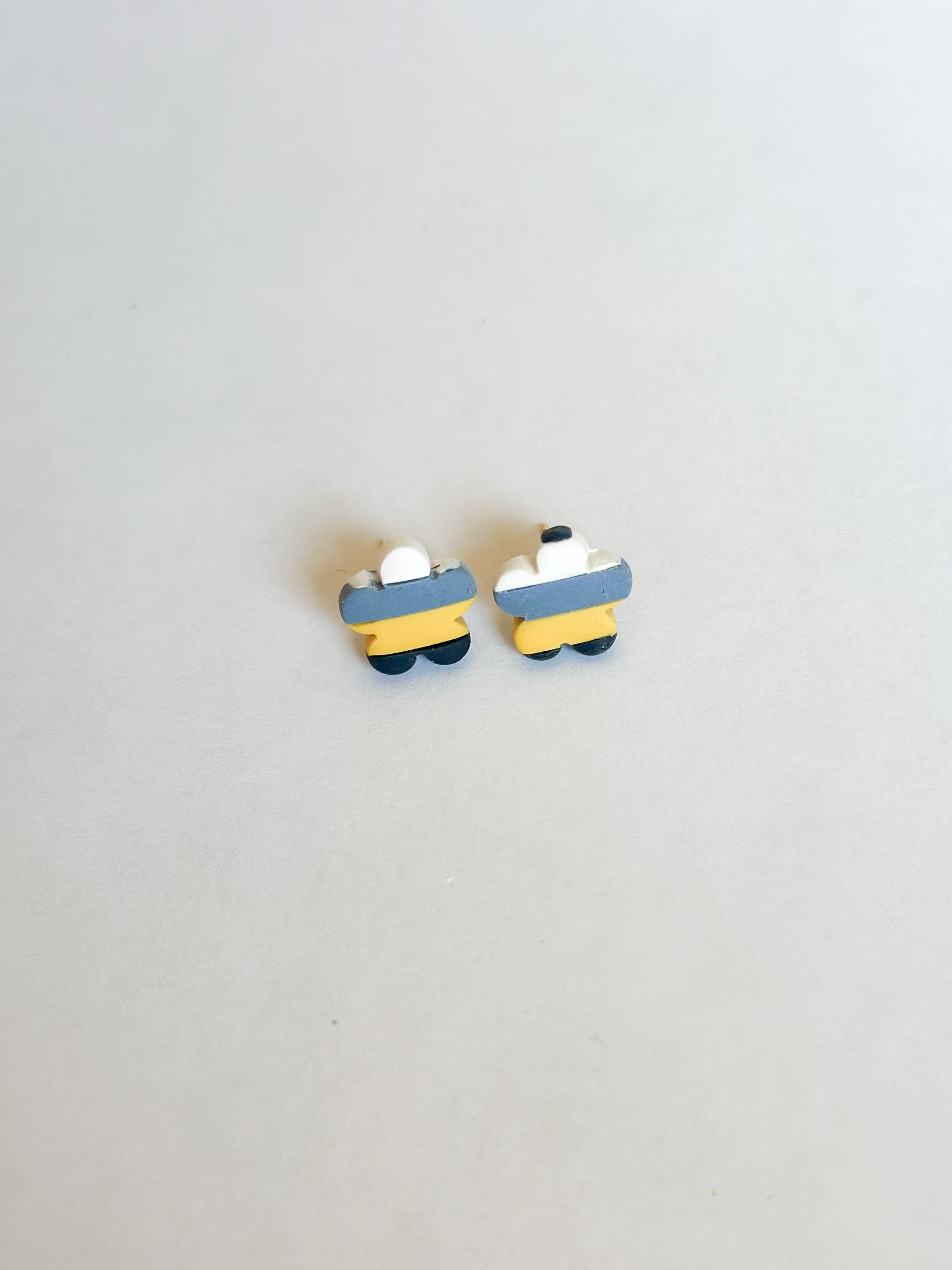 Micro flower studs