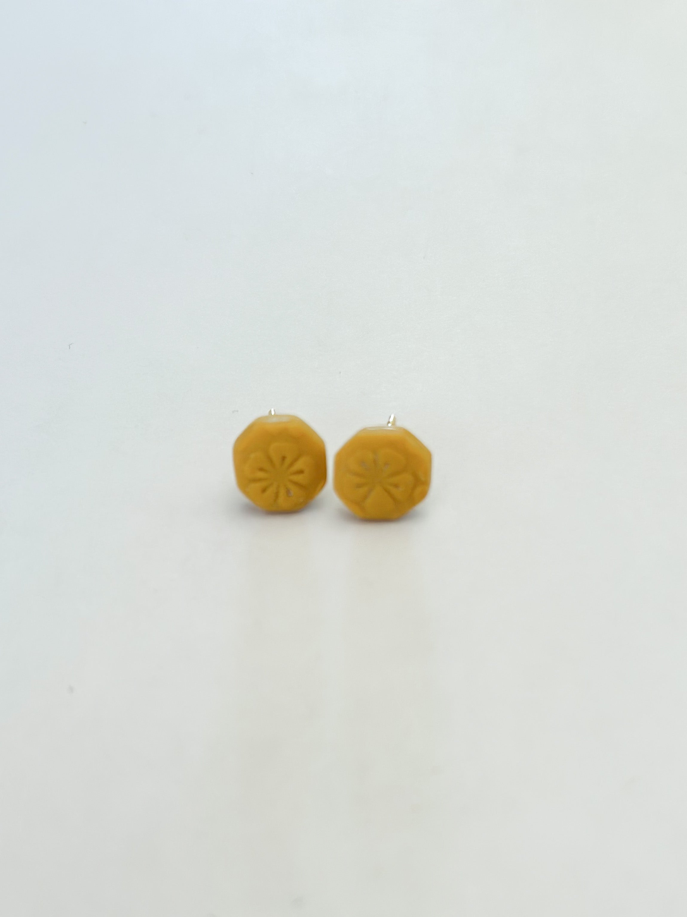 Micro Molly stud